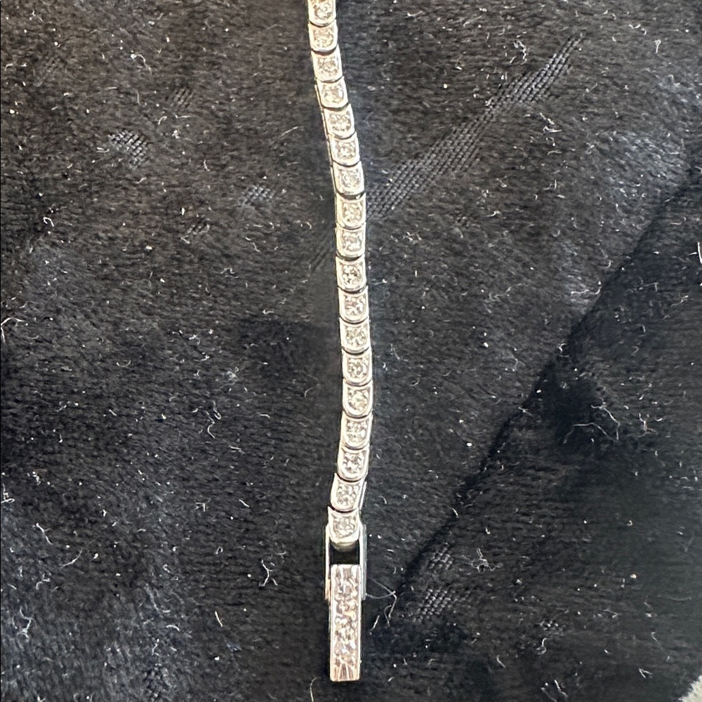 Beautiful vintage platinum and diamond cocktail watch - Picture 2 of 3